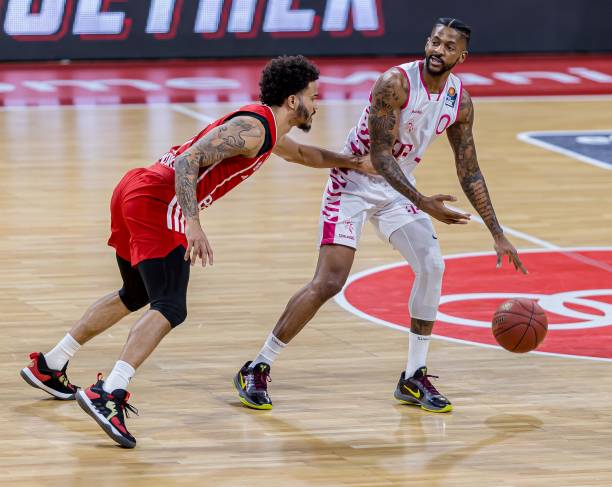 他在中路吸 他在中路吸