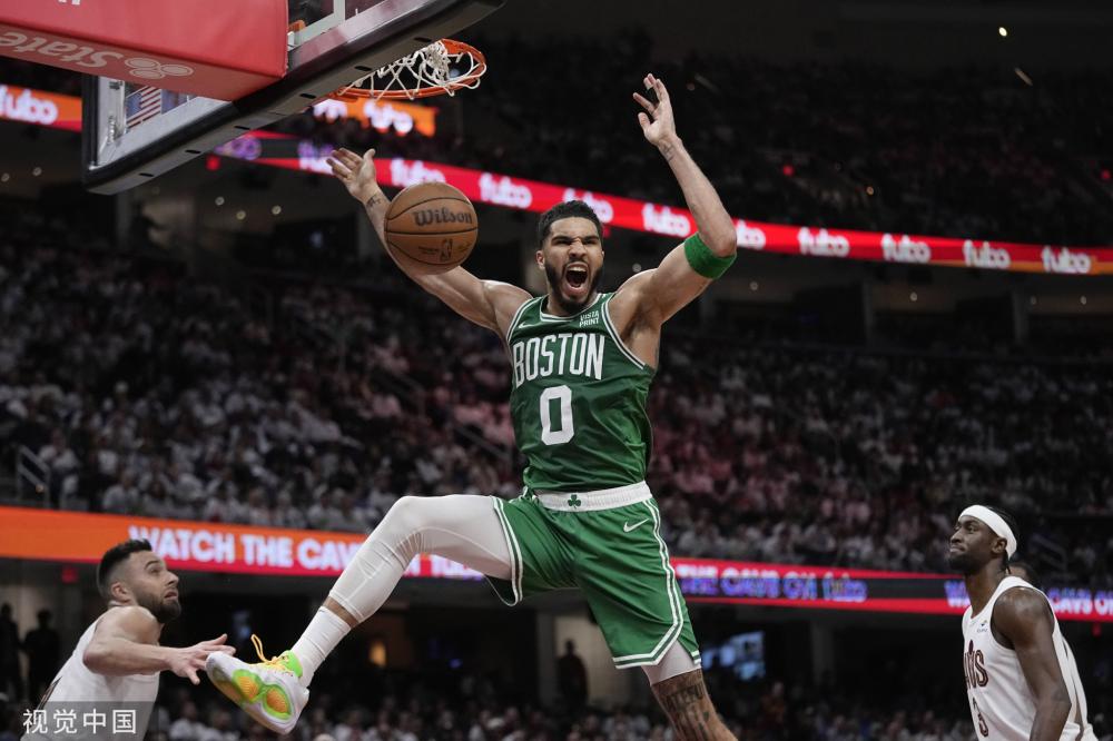 型前锋后 型前锋后