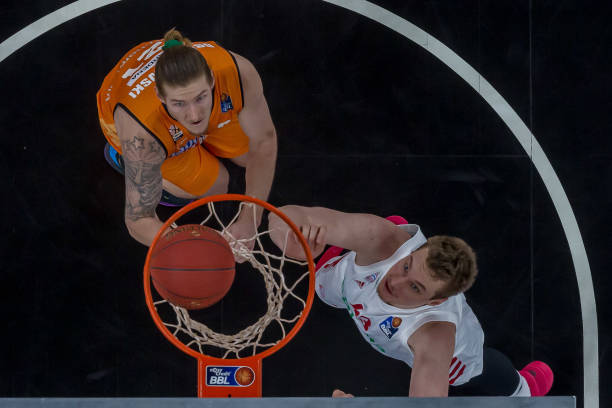 都寄予了厚 都寄予了厚