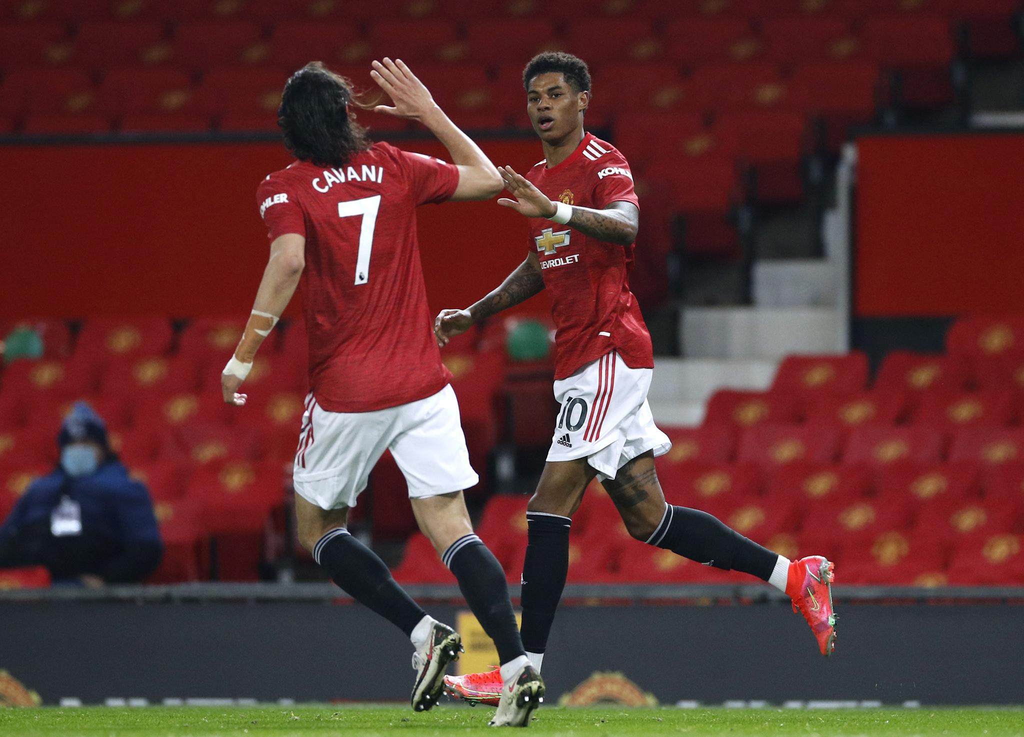 制造了巨大 制造了巨大