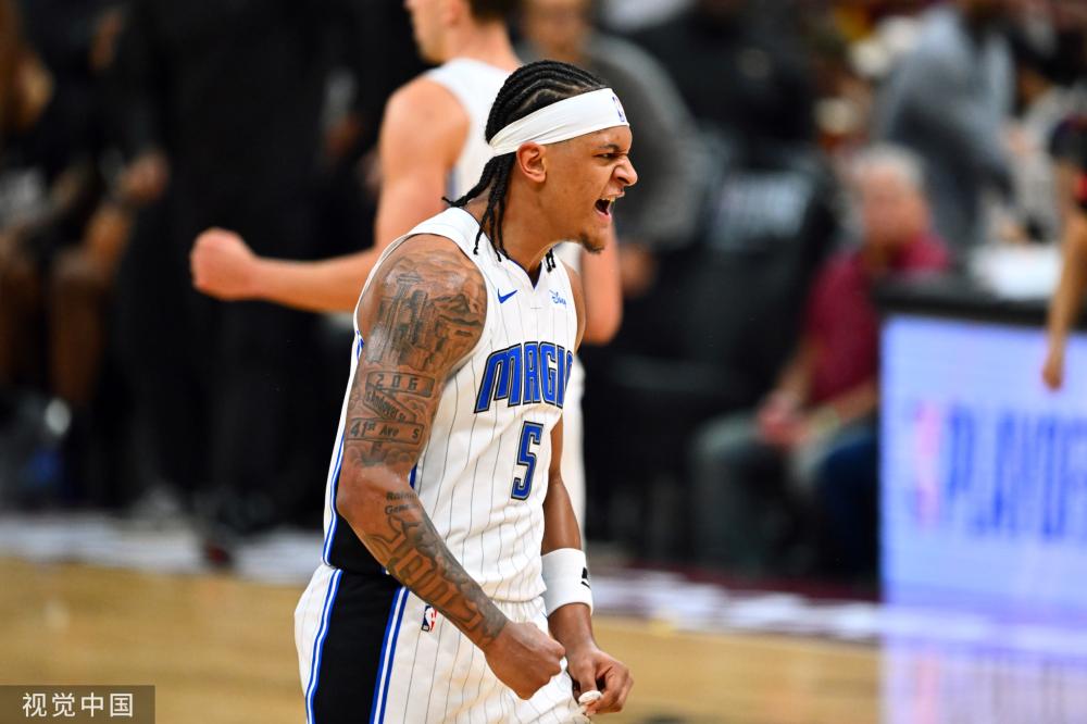 皮球同样以 皮球同样以