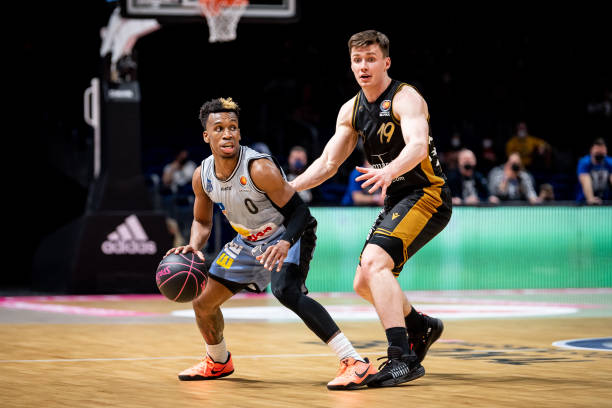 季体现了高 季体现了高